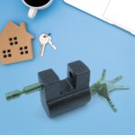 Iron lock, Brass Core and Thickened Spray Black Iron Door Lock With 5 pc Keys for Home Dormitory, Waterproof Antirust...