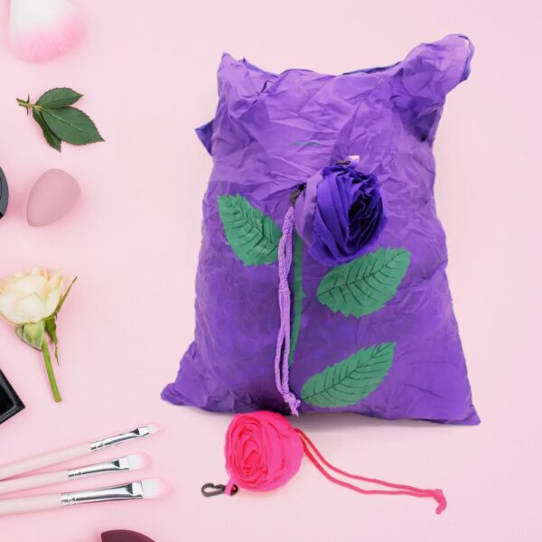 Foldable nylon shopping bag with rose design