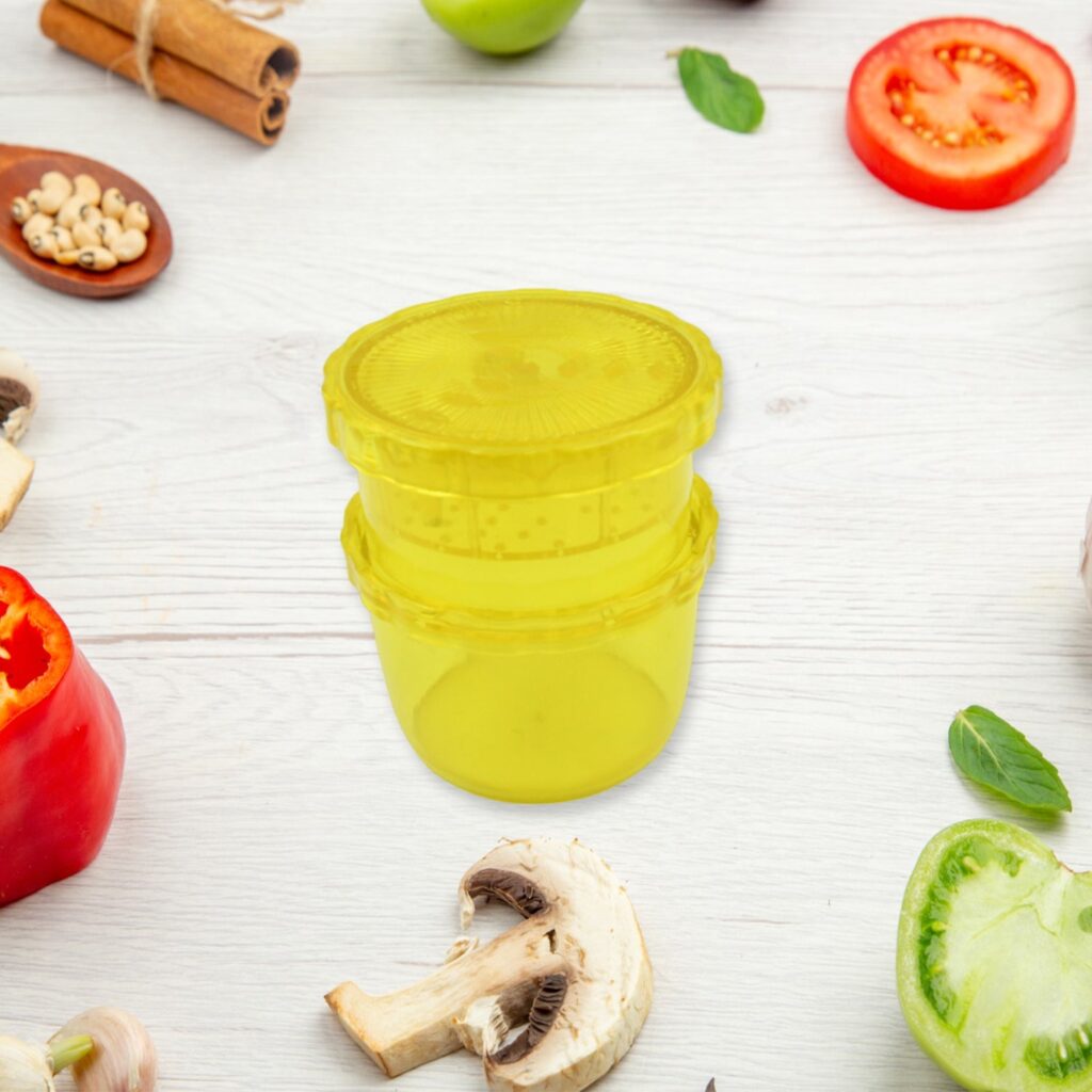 Manual citrus juicer and spice grinder