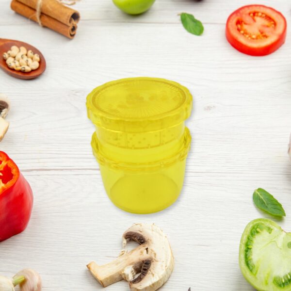 Manual citrus juicer and spice grinder