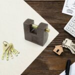 Iron lock, Brass Core and Thickened Spray Black Iron Door Lock With 5 pc Keys for Home Dormitory, Waterproof Antirust...