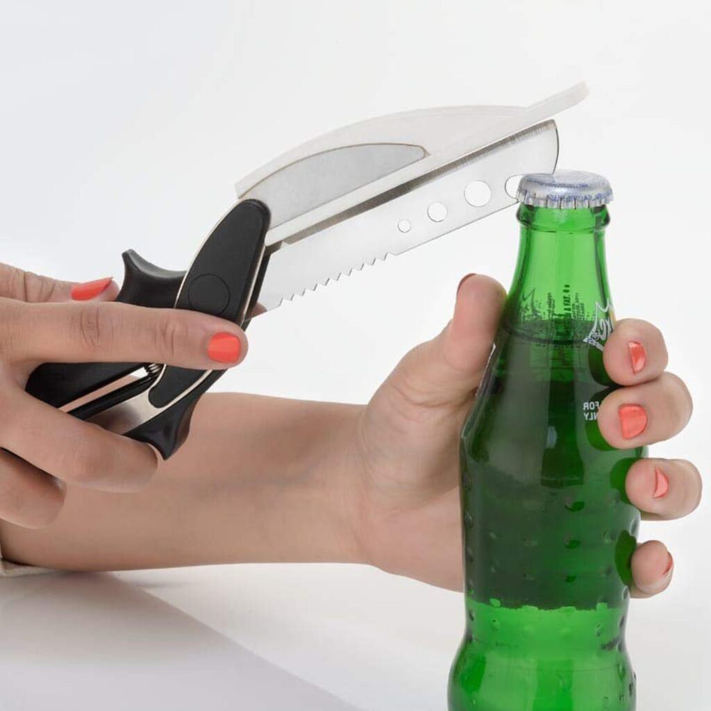 Black stainless steel 4-in-1 clever cutter