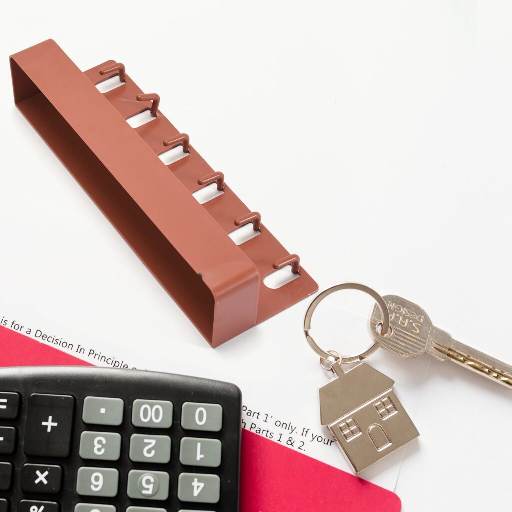 Multiuse 6 Hook Key Holder Stand