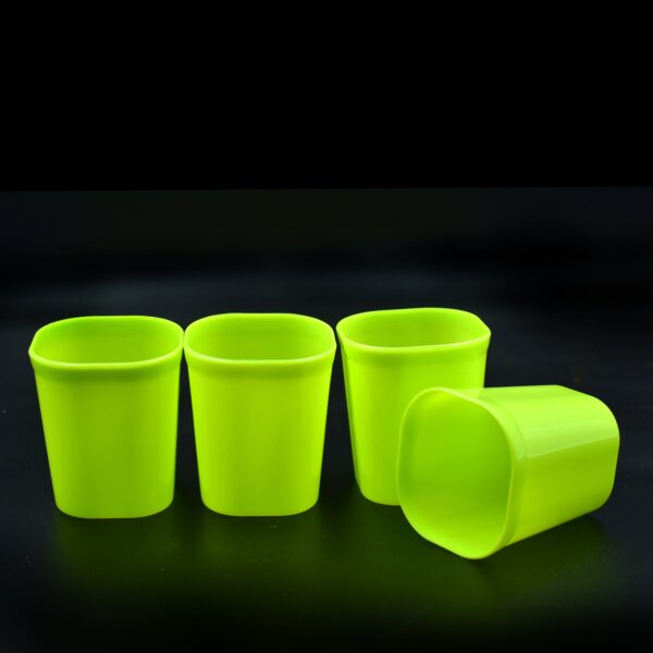Plastic Drinking Glass Set