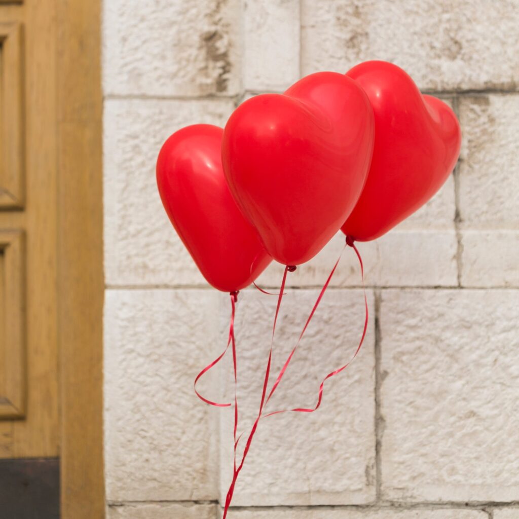 20 Pcs Heart Shaped Party Balloons