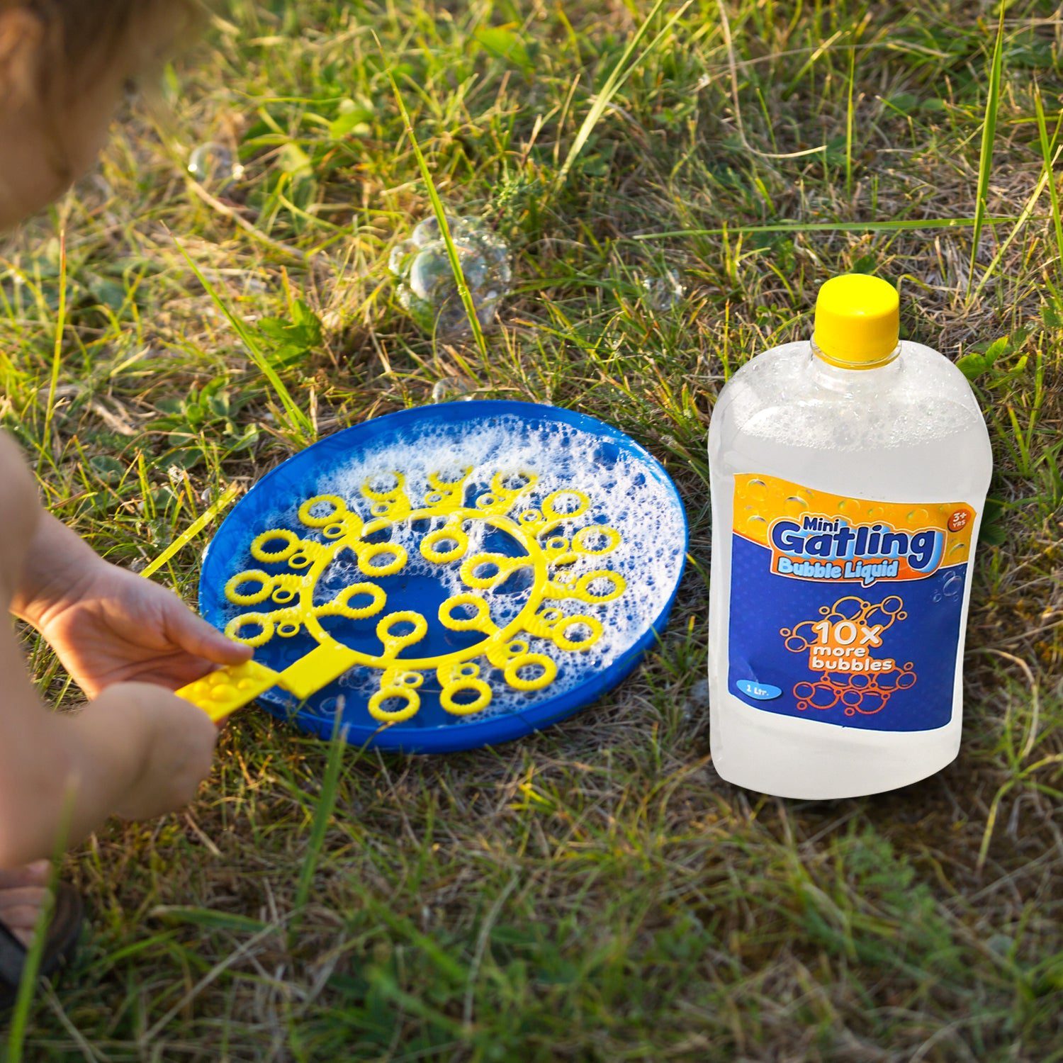 05_eb17cda3-bae8-4089-84e2-bd80f7fb1436.jpg Bubble Liquid Solution Bottle for Bubble Maker Toys – 1LTR (Manual & Automatic) - Front View by Nari Haat, Indian e...