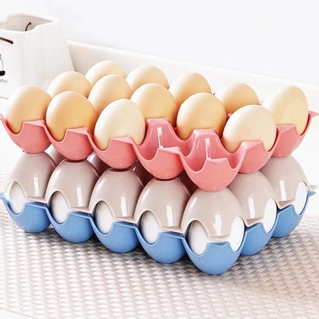 4-piece set of 15-cavity plastic egg trays