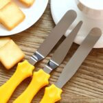 MULTI-FUNCTION STAINLESS STEEL CAKE ICING SPATULA FLAT ANGULAR TRIANGLE PALLET KNIFE SET - Closeup Embroidery by Nari...