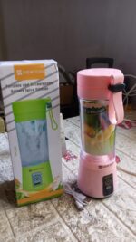 Multi-Purpose Portable USB Electric Juicer 6-Blades, Protein Shaker, Blender Mixer Cup (380 ML) - Fabric Detail by Na...