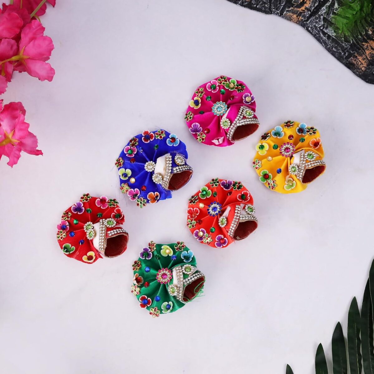 814iUU87kfL._SL1500_-1 Click Pujan Kanha Mukut - 2 No Flower Crown for Bal Gopal, Krishna Ji | Set of 2 | Handmade Shringar for Janmashtami & Puja - Image 3