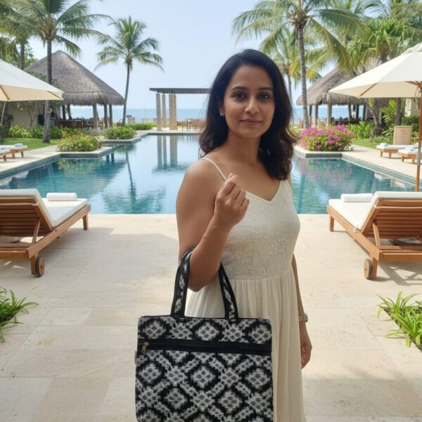 Elegant Women's Leather Handbag: Stylish & Versatile Shoulder Bag with Durable Design for Everyday Use by Mapp Handloom & Handicrafts