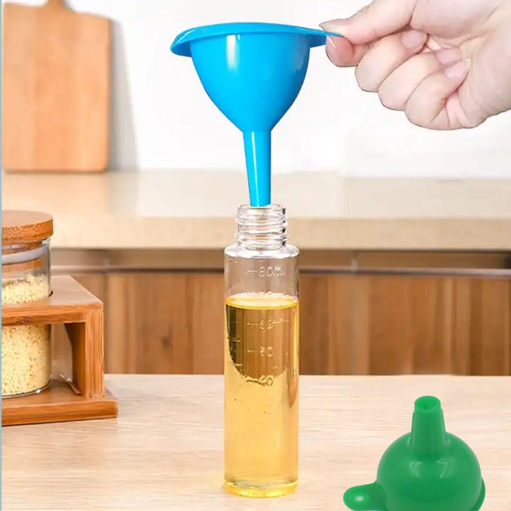 Green Silicone Funnel for Kitchen