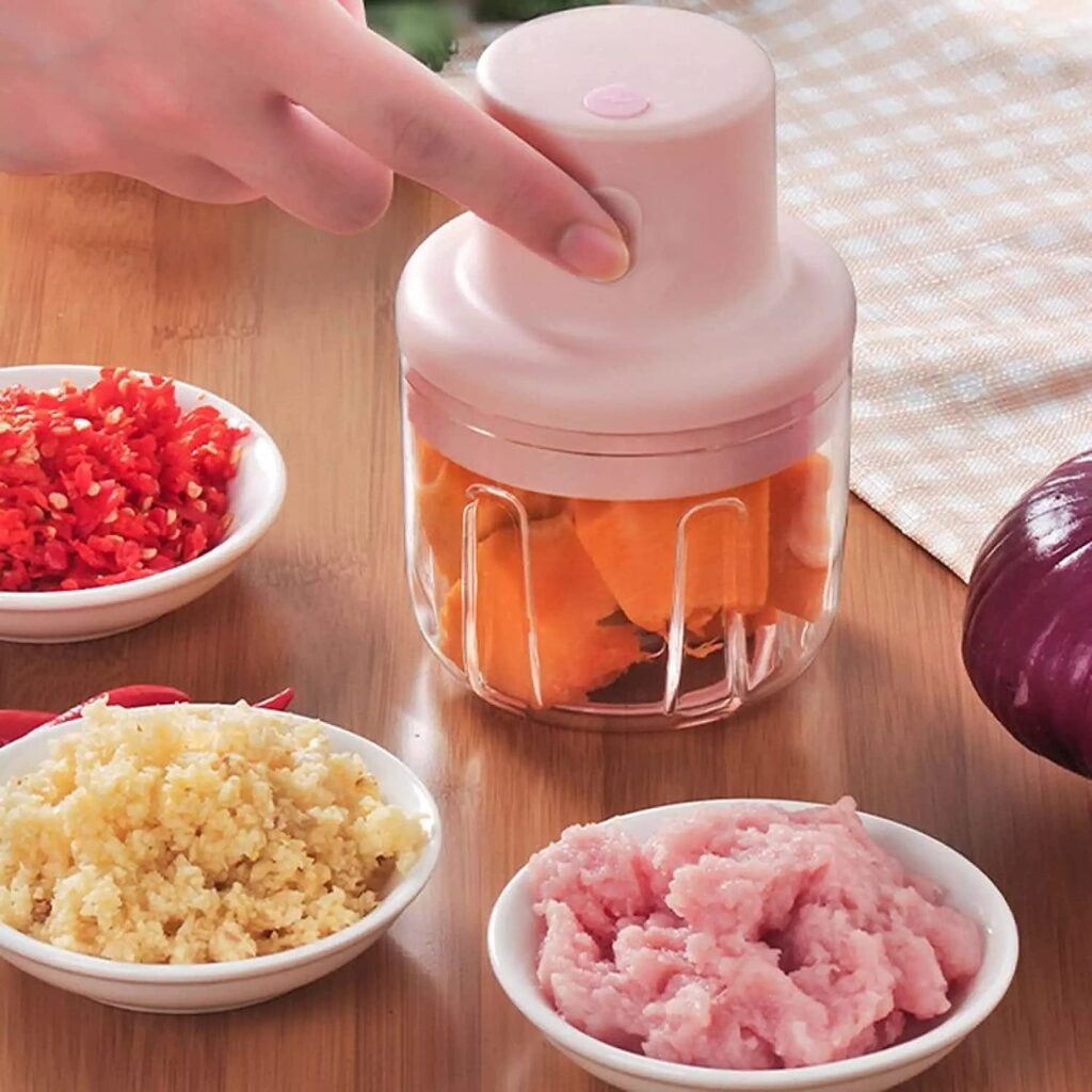 Electric mini garlic chopper for kitchen