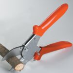 PROFESSIONAL GARDEN SCISSOR WITH SHARP BLADE COMFORTABLE HANDLE (18CM) - Image 4