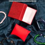 Cardboard gift watch box for single watch display