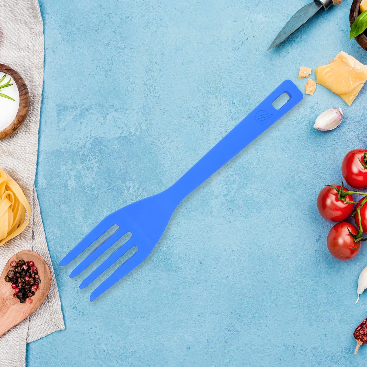 01_30acae46-779b-4a86-8e64-795da784df8e.jpg BENDABLE KIDS SILICONE HANDLE FORK | CHILDREN PLASTIC BABY FORK ( 1pc ) - Image 1