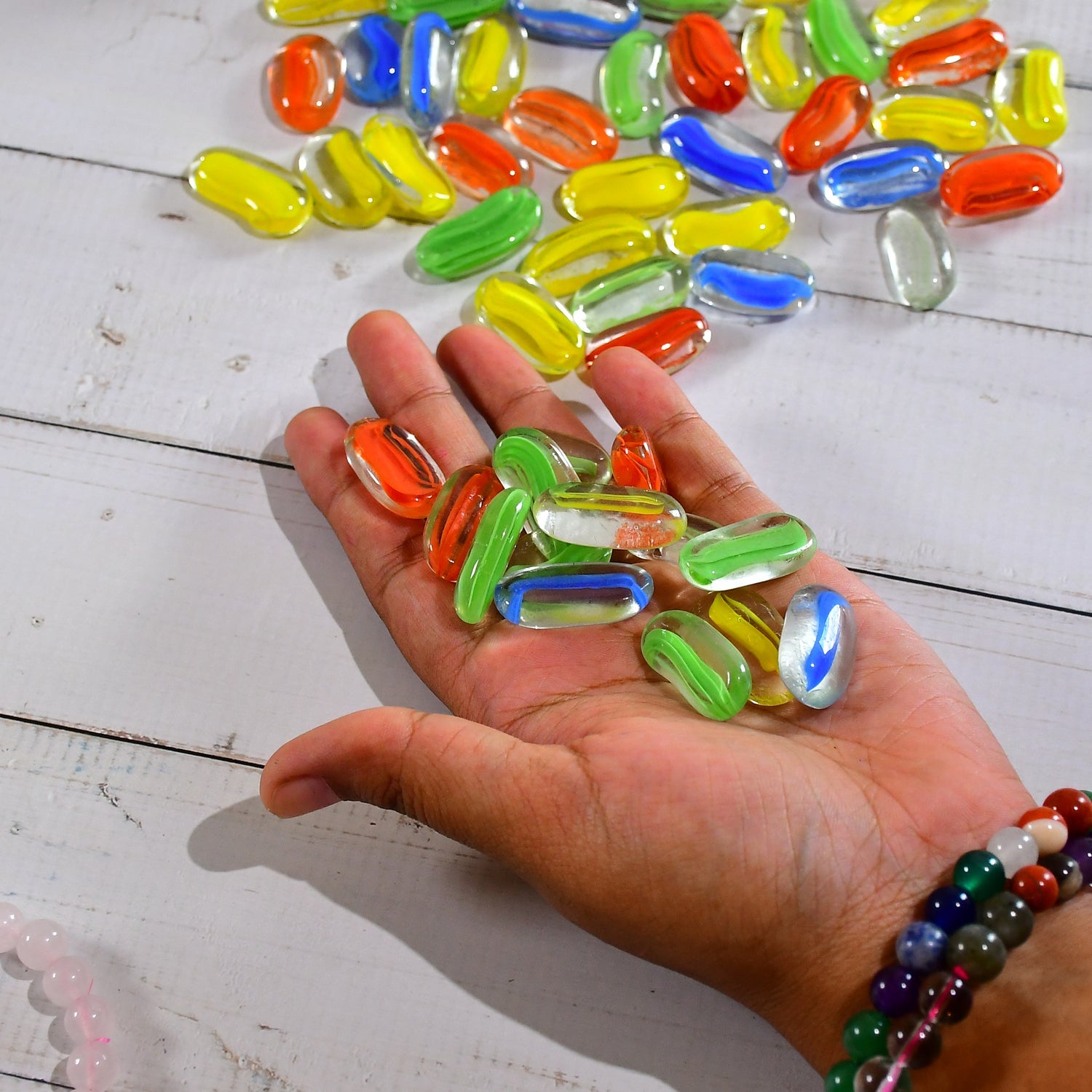 02_cc1d9ecc-600b-457f-9598-c8c6ae4a894b.jpg Glass Gem Stone, Flat Round Marbles Pebbles for Vase Fillers, Attractive pebbles for Aquarium Fish Tank. - Front View...