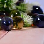 Glass Gem Stone, Flat Round Marbles Pebbles for Vase Fillers, Attractive pebbles for Aquarium Fish Tank. - Sleeve Des...