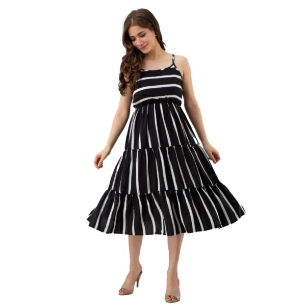 Generic Women's Casual Sleeveless Striped Crape Dresses (Black)
