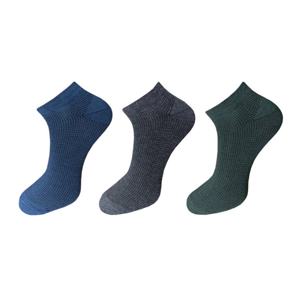 Three pairs of comfortable multicolor unisex cotton ankle length socks