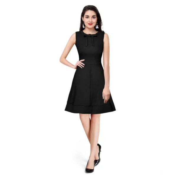Black Polyester Sleeveless Round Neck Dress for Women