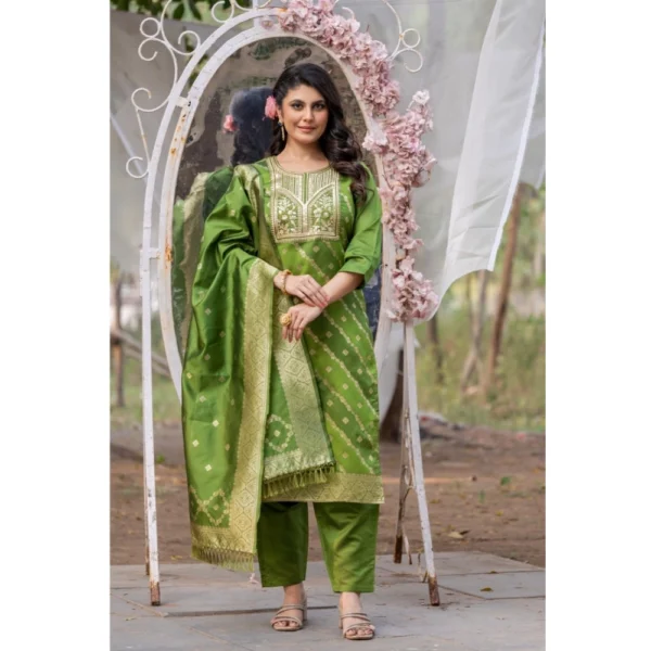 Generic Women's Polyster Printed Round Neck Kurti with Pant and Dupatta Set (Green)