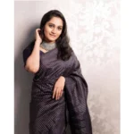 Generic Women's Silk Printed Saree With Unstitched Blouse 5.5Mtr (Black) - Image 2