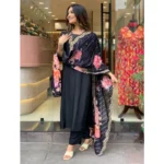 embroidered kurti set online