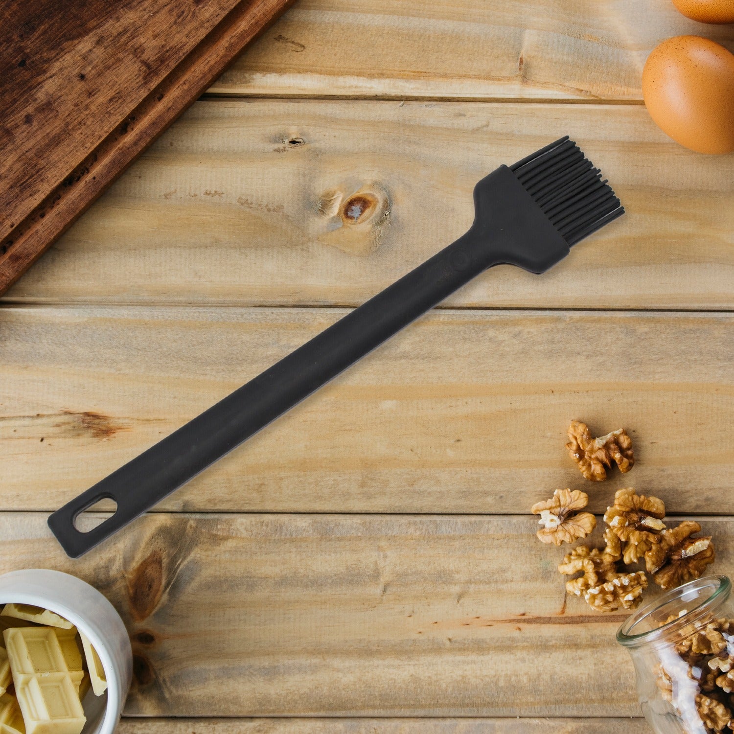 a9cab96c-aeb6-46cd-bd6e-dd1ae5daf302.jpg Silicone BBQ Basting & Baking Brush for Cooking, Pastry, Bread & Grill - Image 1