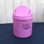 Mini trash can with lid for desk