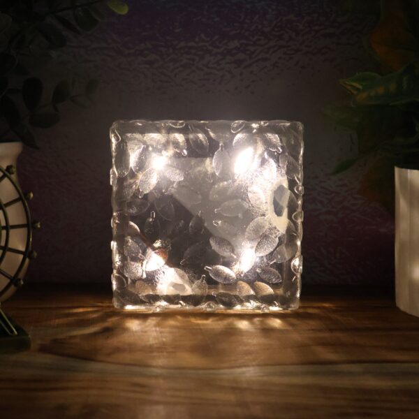 Solar Ice Cube Garden Light for Pathways