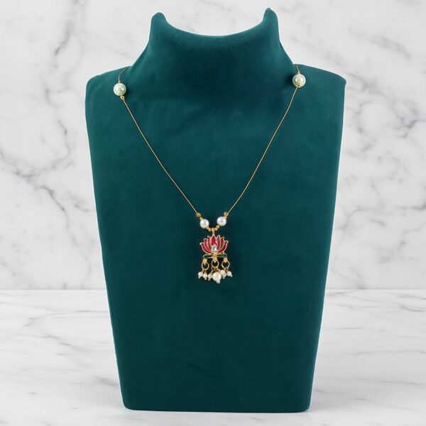 Traditional Lotus Motif Pendant Chain (1 Pc)