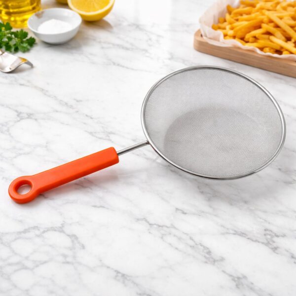 Medium size fine mesh kitchen strainer with strong handle