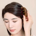 Scalp Relaxing Manual Head Massager Comb (1 Pc) - Image 3