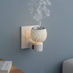 Premium Kapoor Dani Plug-In Star Cut Glass Aroma Diffuser Night Lamp (1 Pc) - Image 4