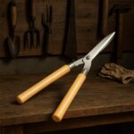 Wooden Handle Hedge Shears, Bush Clipper - Image 3