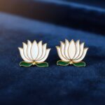 Elegant White Lotus Design Necklace with Stud Earrings Set (1 Set) - Image 6