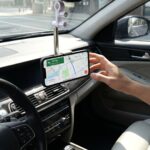 Adjustable Rearview Mirror Car Mobile Phone Holder (1 Pc) - Image 4