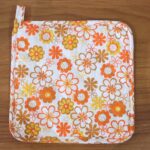 Kitchen Heat Resistant Quilted Pot Holder & Oven Mitt Pad (1 Pc / 16x16 Cm) - Image 12