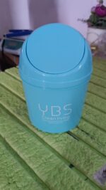 Mini Trash Can with Lid Small Tiny Trash Bin (18x13 Cm / 1 Pc) - Image 9