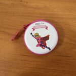 Portable Round Earphone Carry Case with Wired Earphones Set (1 Set) - Image 7