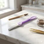 Eyebrow facial hair razor with 3 Replaceable Blades - Image 8