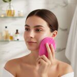 Premium Silicone Electric Facial Cleansing Brush (1 Pc) - Image 3