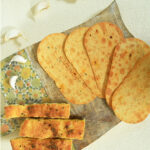 Maniarr's Ginger Chilli Khakhra Wheat Chips (58 Gm) - Image 3