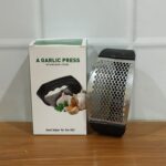 Premium Curved Garlic Press Crusher (1 Pc) - Image 8