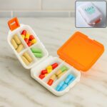 8 in 1 Compact Travel Grooming Kit (1 Set) - Image 4