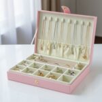 Premium Jewellery Organizer Storage Box (1 Pc) - Image 7