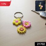 Cute Flower & Smiley Face Cartoon Keychain (1 Pc) - Image 2