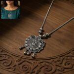 Antique Silver-Tone Oxidized Floral Medallion Pendant Necklace (1 Pc)