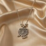Antique Silver-Tone Oxidized Floral Medallion Pendant Necklace (1 Pc) - Image 6